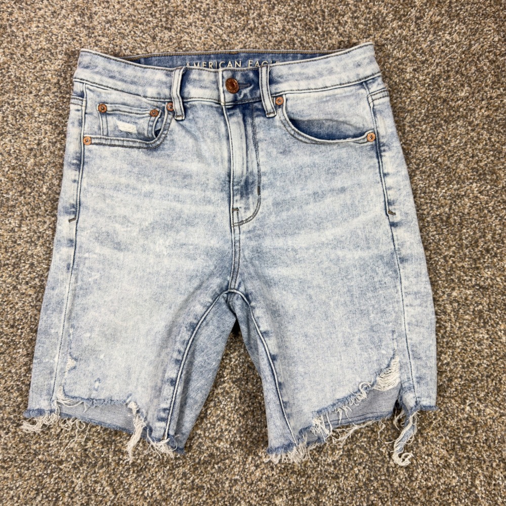 American Eagle Super Hi-Rise Biker Shorts Light Acid Wash Raw Hem Size 4 Stretch